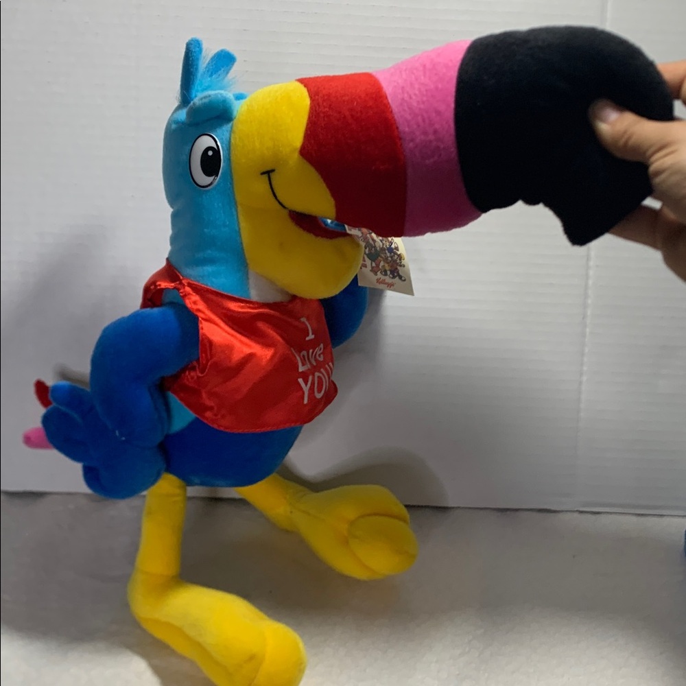 Kellogg’s Toucan Sam Team Tony plush toy from the early 2000s, original tag nwt